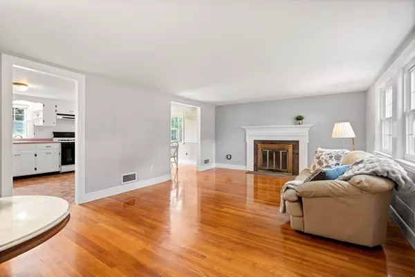 Marblehead, MA 01945,100 Village St.