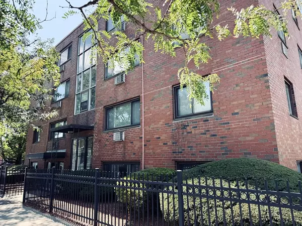 2192 Massachusetts Ave #1-4, Cambridge, MA 02140
