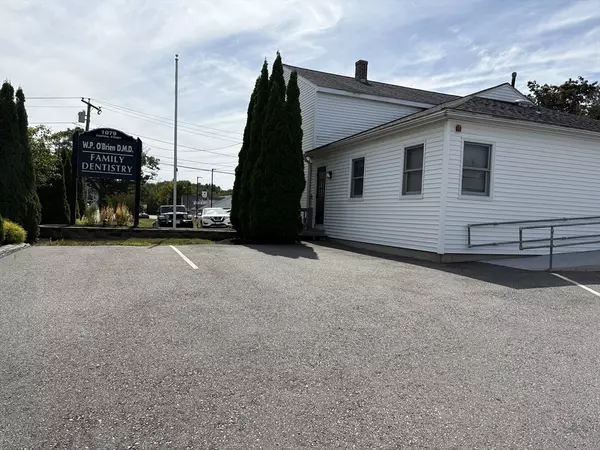 Leominster, MA 01453,1079 Central St #2