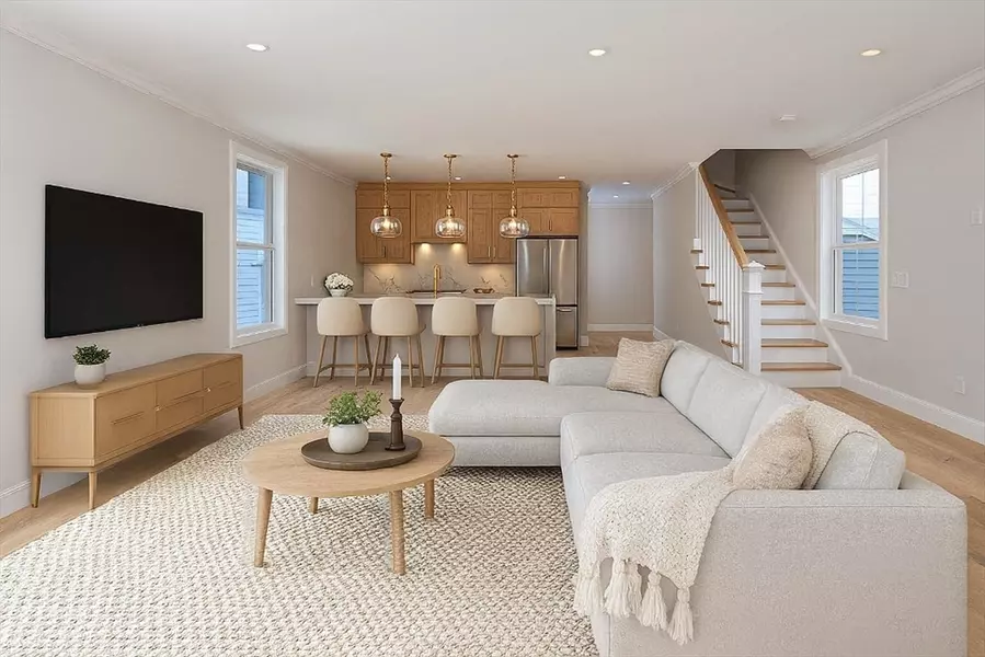 45 Chickatawbut St #1, Boston, MA 02122