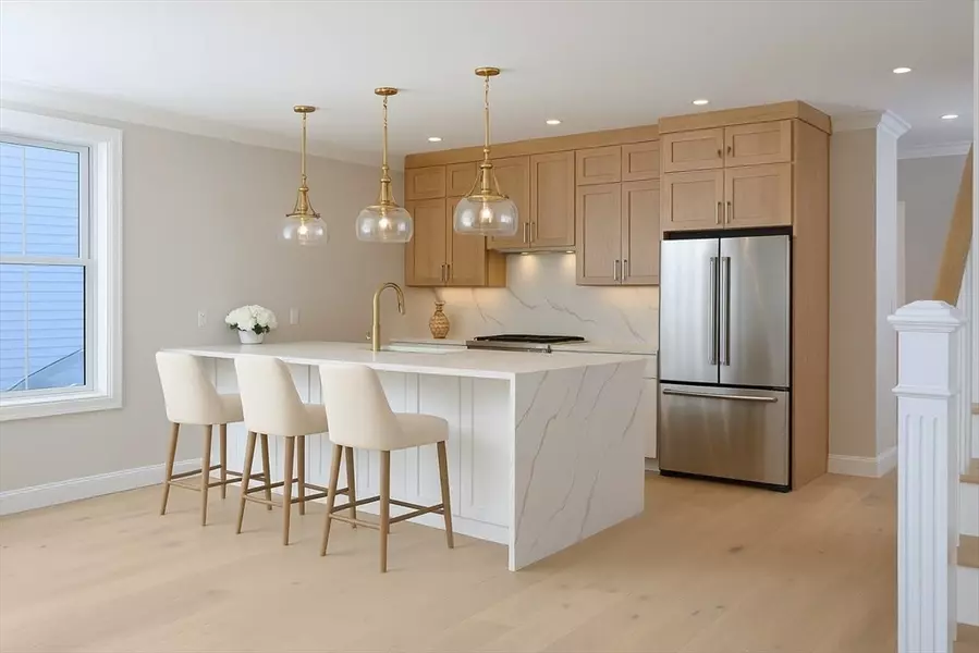 45 Chickatawbut St #1, Boston, MA 02122