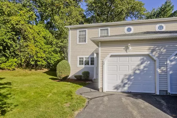 Chicopee, MA 01020,585 Sheridan #12