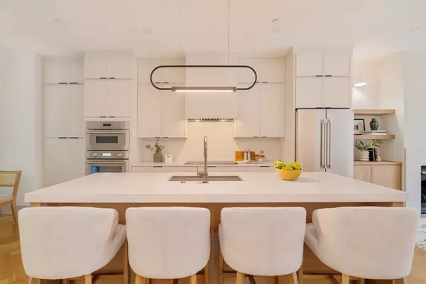Boston, MA 02118,21 Wellington St #2