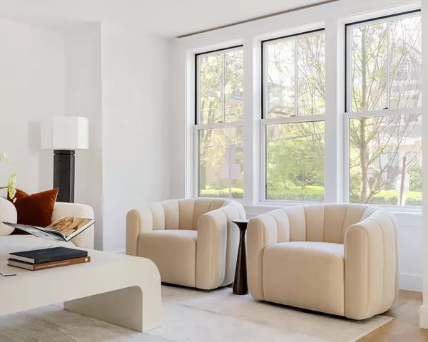 Cambridge, MA 02138,13 Mellen Street #Front