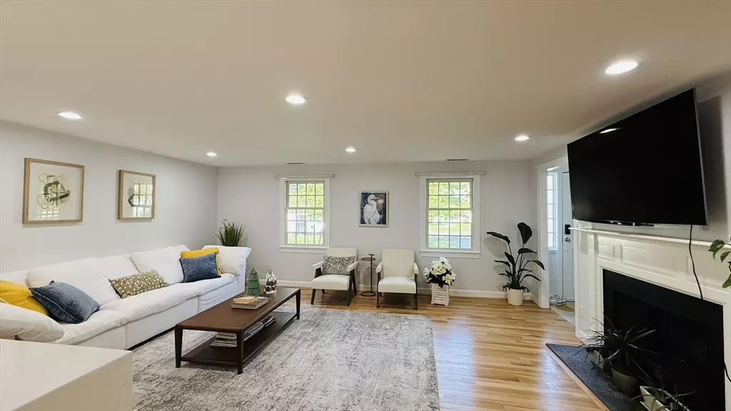 Weston, MA 02493,52 Jericho Rd #52