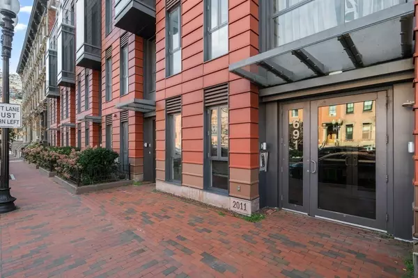 691 Massachusetts Avenue #308, Boston, MA 02118
