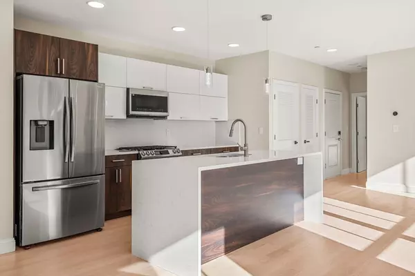 124 Warren Street #202, Boston, MA 02119