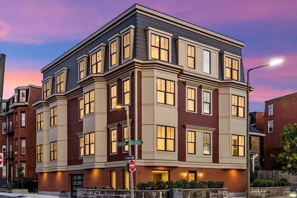 124 Warren Street #202, Boston, MA 02119