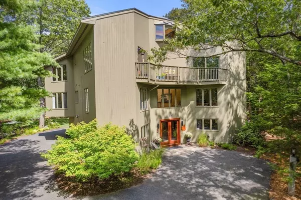 Sherborn, MA 01770,15 Wildwood Drive