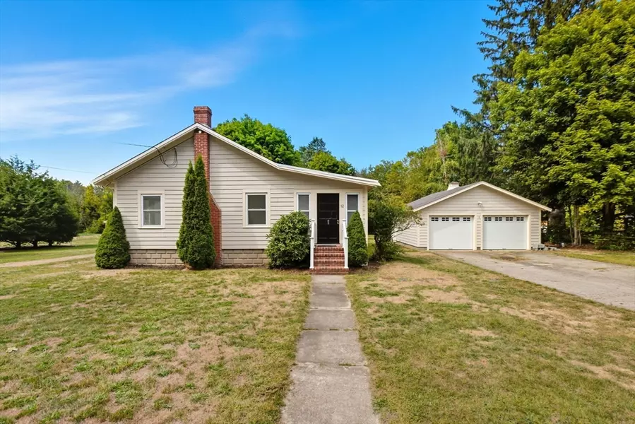 12 Green Street, Carver, MA 02330