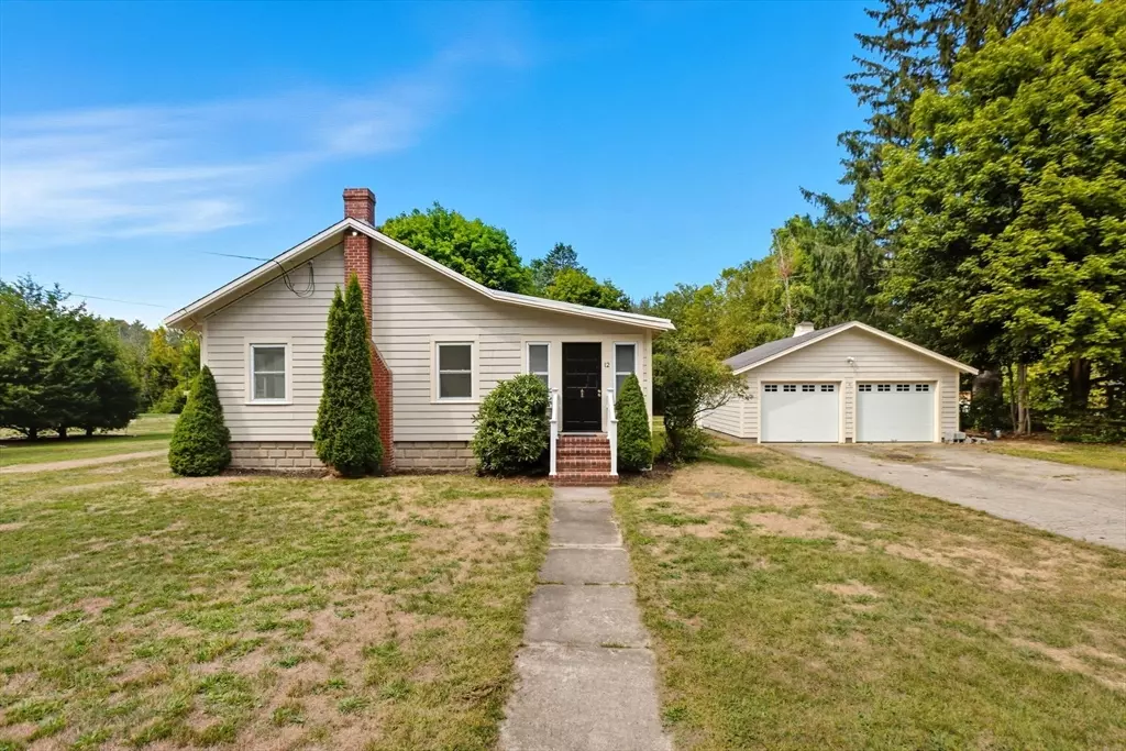 Carver, MA 02330,12 Green Street