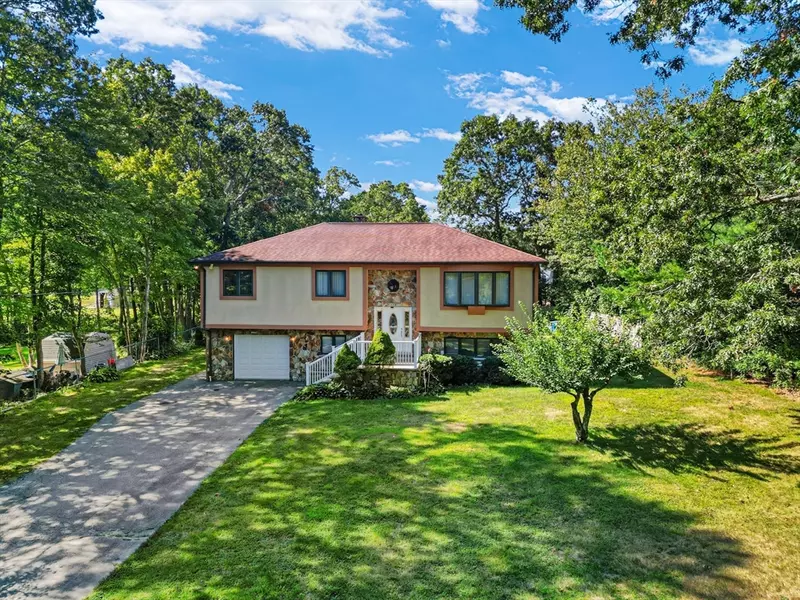 1174 Old Fall River Rd., Dartmouth, MA 02747