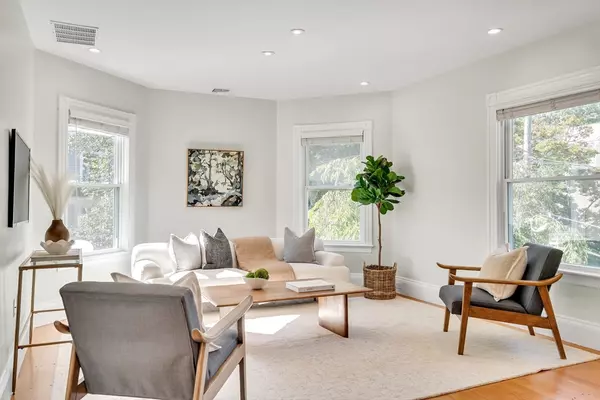 Brookline, MA 02446,55 Harrison St #2