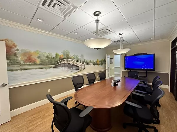 Westford, MA 01886,6 Lyberty Way #201