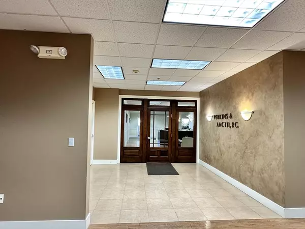 Westford, MA 01886,6 Lyberty Way #201