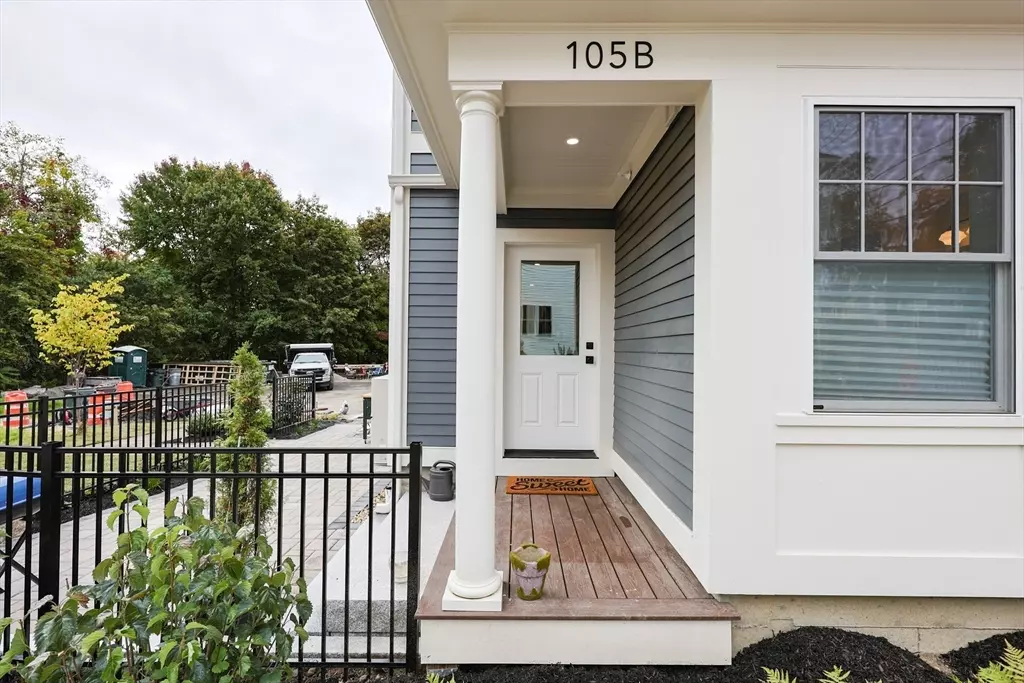 Amesbury, MA 01913,105 Market #B