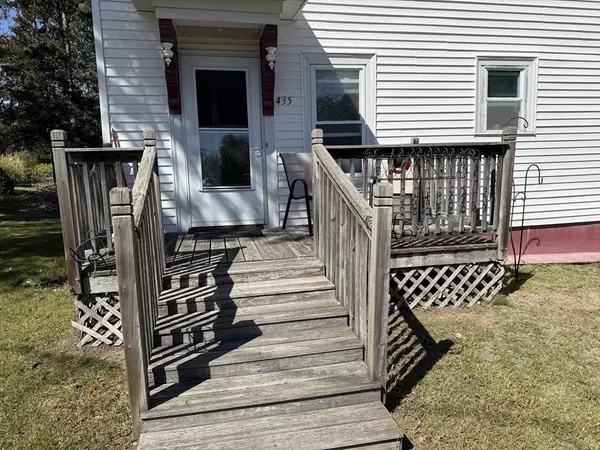Attleboro, MA 02703,435 Brown Street #1