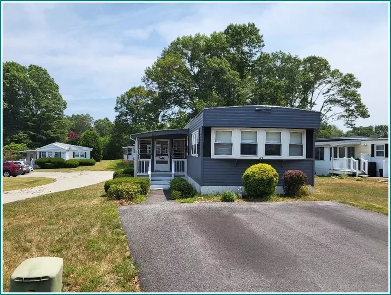 47 Sycamore Drive, Halifax, MA 02338