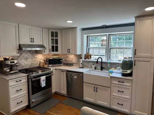 Norwood, MA 02062,229 Union St