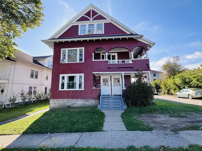 23 Woodford St, Worcester, MA 01604