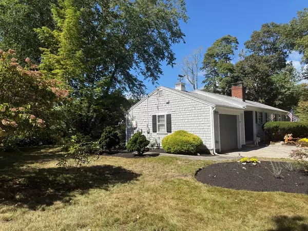 Harwich, MA 02645,28 Dale Road