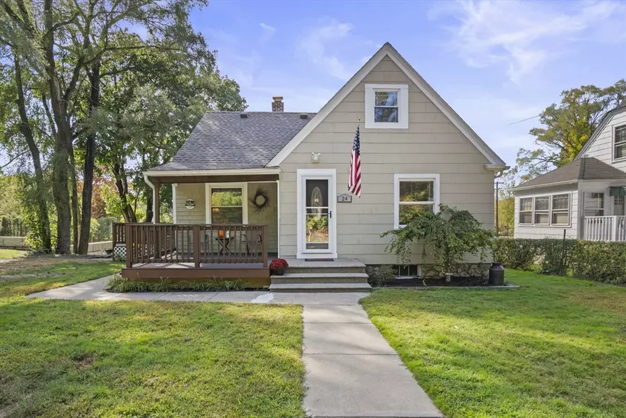24 Linwood Street, Oxford, MA 01540