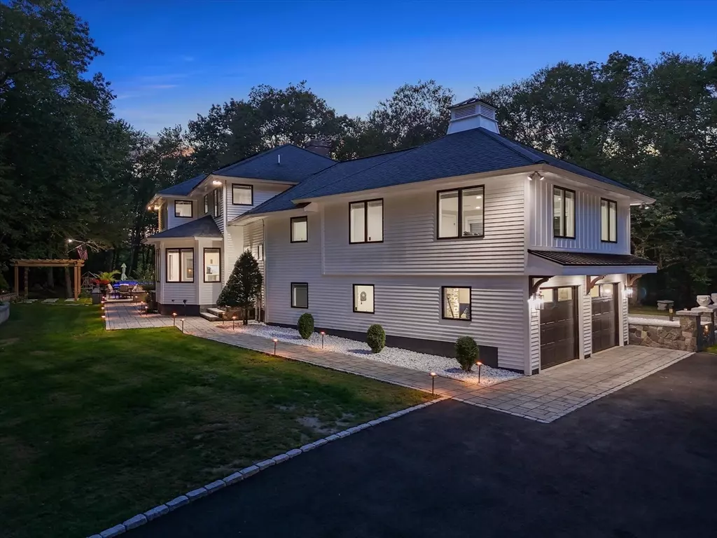 Newbury, MA 01951,169 Scotland Road