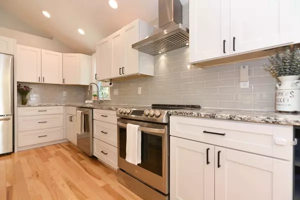 Tyngsborough, MA 01879,57 Parham Rd