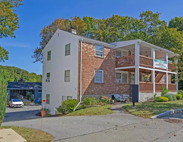 Beverly, MA 01915,40 & 40R Stone St