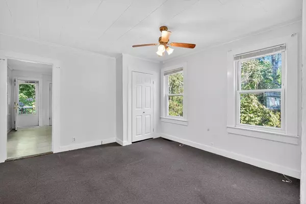 Athol, MA 01331,220 Orange St