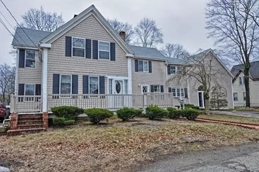 2 Traverse St, Canton, MA 02021