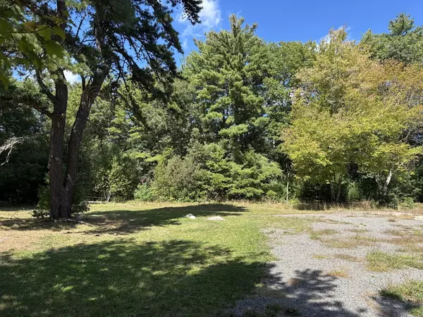 Carver, MA 02330,19 Rochester Rd Lot 2