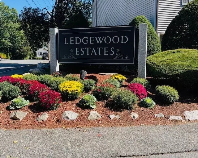 56 Rocky Nook #56, Malden, MA 02148
