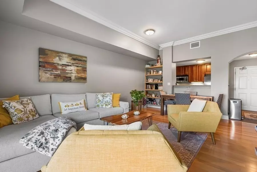 36 Village Road #713, Middleton, MA 01949