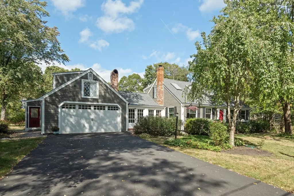 Newbury, MA 01951,7 Pine Island Road