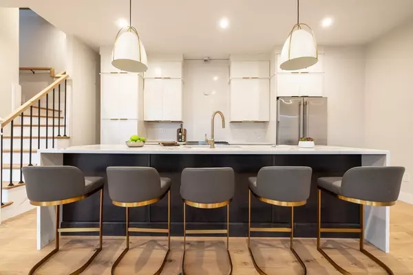 Cambridge, MA 02141,1 Marion Street #6