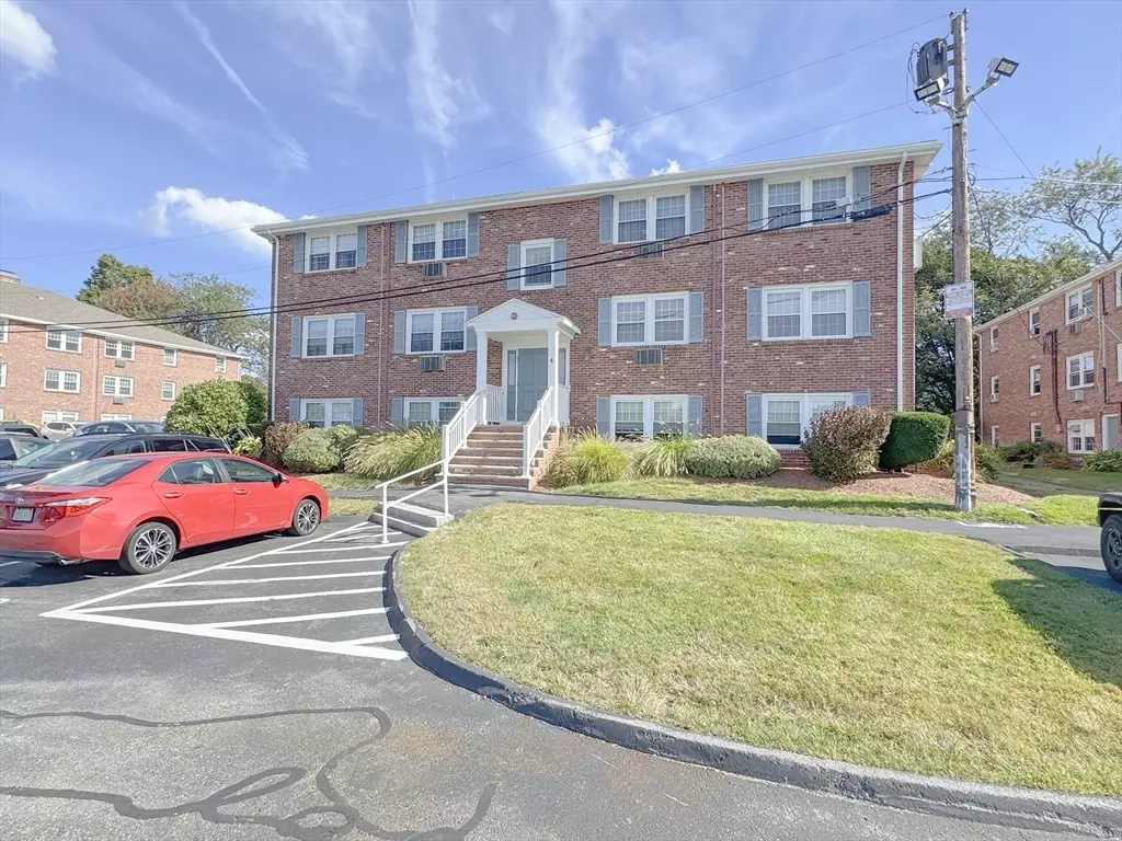 Danvers, MA 01923,4 Mcdewell Ave #11