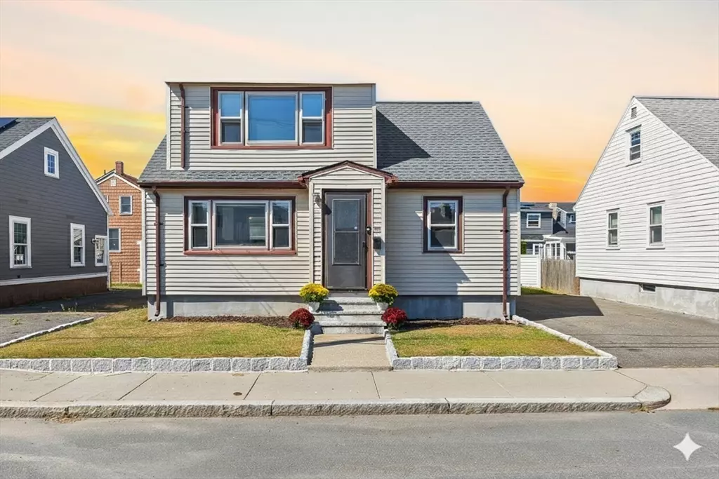 Winthrop, MA 02152,19 Maryland Ave