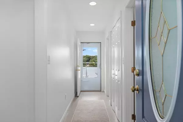 Plymouth, MA 02360,32 Lake View Blvd