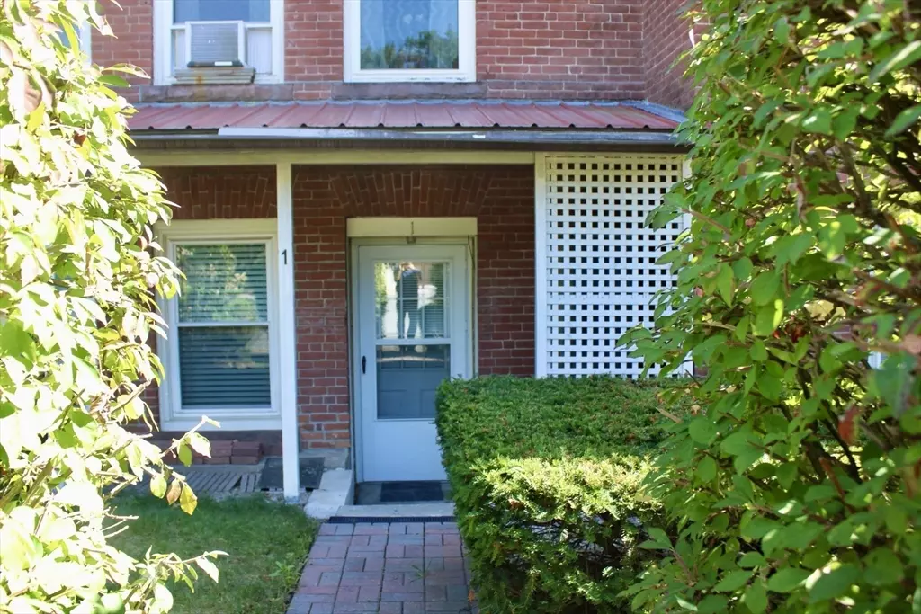 Montague, MA 01376,43 J St #A