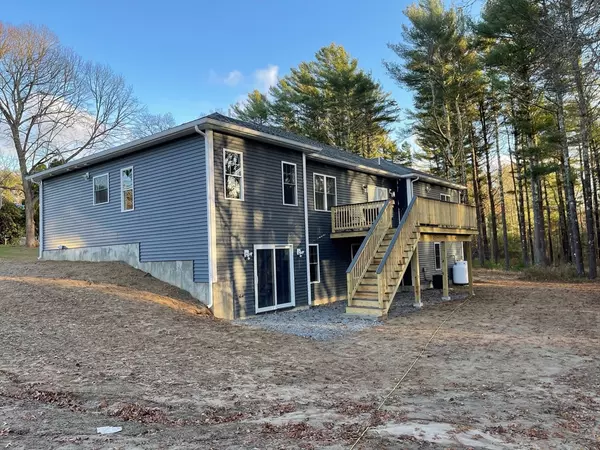 Dartmouth, MA 02747,3 Spring Hill Rd
