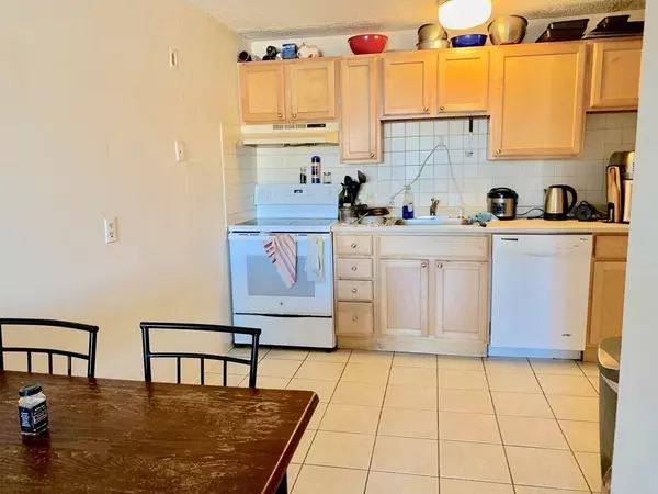 Boston, MA 02134,239 Kelton St #41