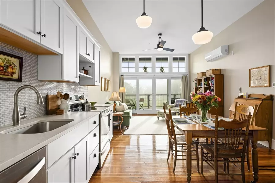 58 Main St #3, Hatfield, MA 01038