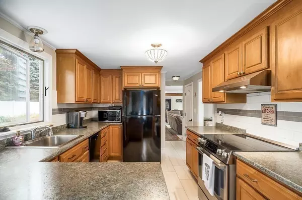 Ipswich, MA 01938,60 Lakemans Ln