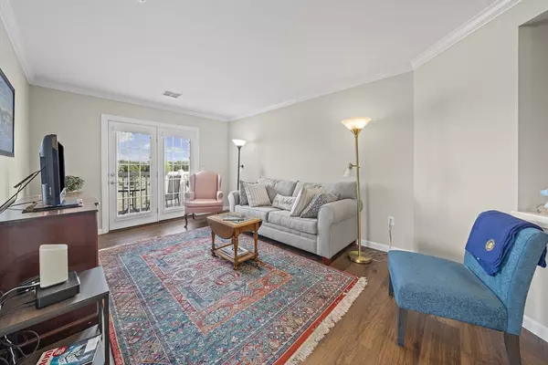 Newburyport, MA 01950,6 Woodman Way #402