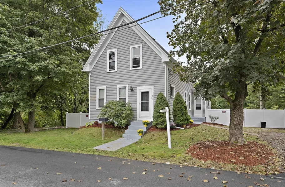 23 Reed Pl, Whitman, MA 02382