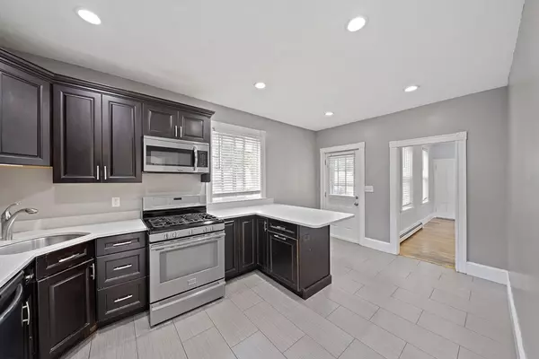 Whitman, MA 02382,23 Reed Pl