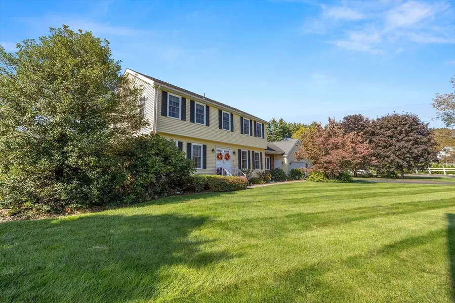20 Bondsville Rd, Ludlow, MA 01056