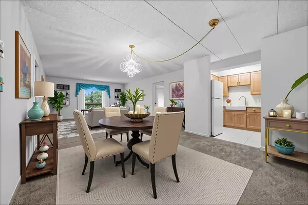 Melrose, MA 02176,180 Green St #416