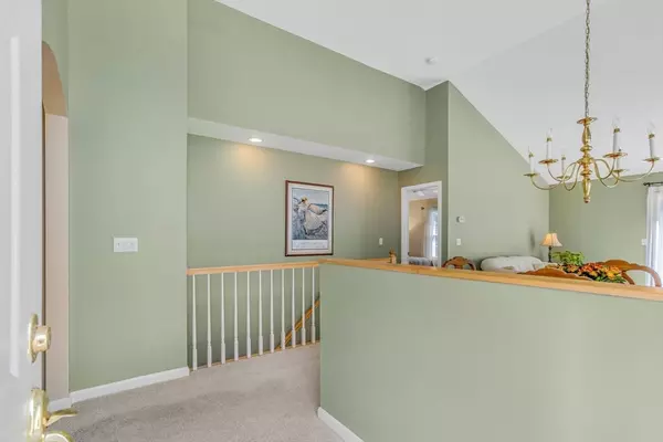 Grafton, MA 01536,5 Edward Dr #5